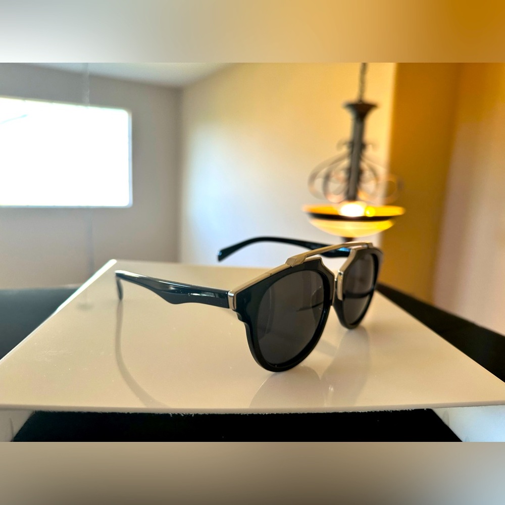 Eleven Miami - fun sunglasses